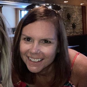 Meet your Posher, Leigh anne